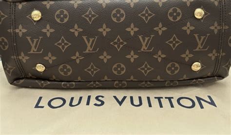 louis vuitton original vs réplica|authenticate louis vuitton.